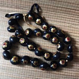 🌺 32" Black Kukui Nut lei Hibiscus 🌺 red center